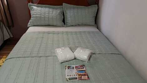 Quarto 1 - cama de casal 