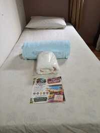 Quarto 1 -  1 cama  de solteiro 
