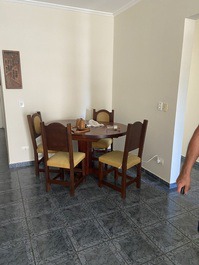 Aluguel temporada apartamento Guarujá enseada