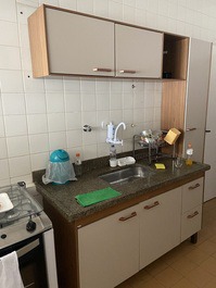 Aluguel temporada apartamento Guarujá enseada
