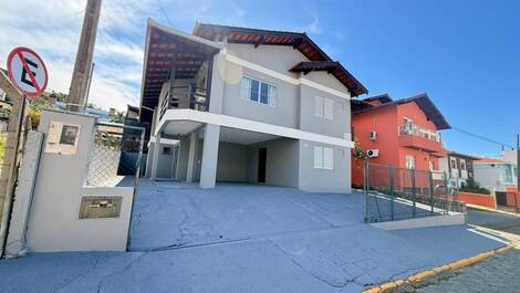 Apartamento para alugar em Bombinhas - Praia de Bombinhas