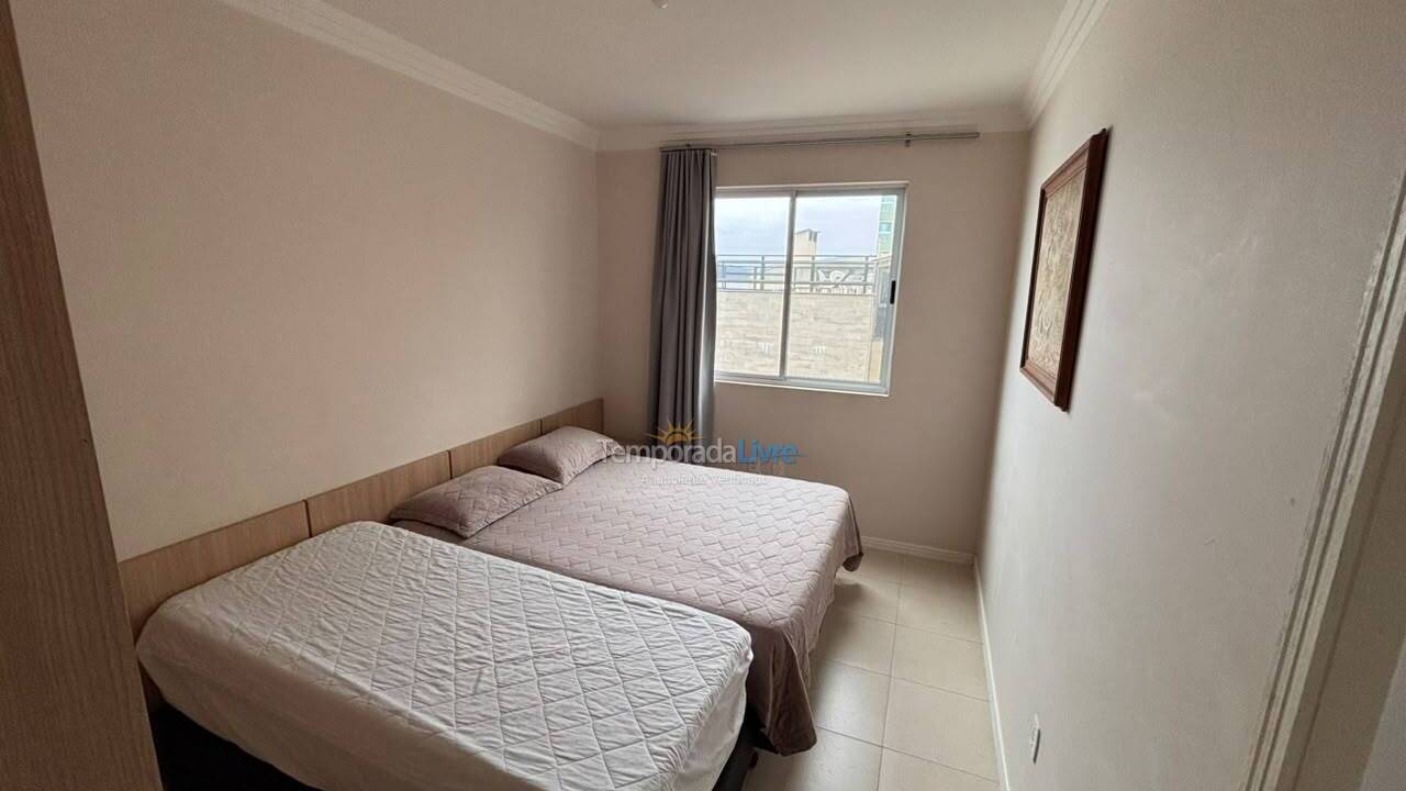 Apartamento para aluguel de temporada em Itapema (Meia Praia)