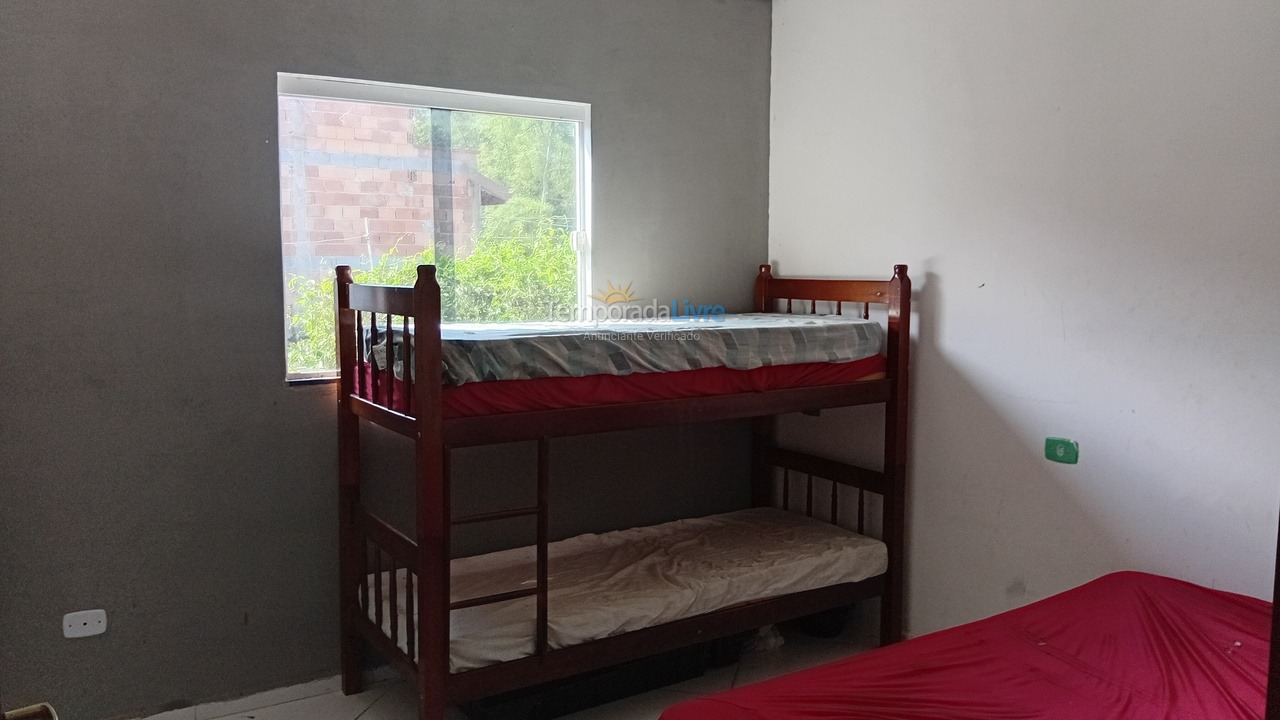 Casa para aluguel de temporada em Ubatuba (Taquaral)