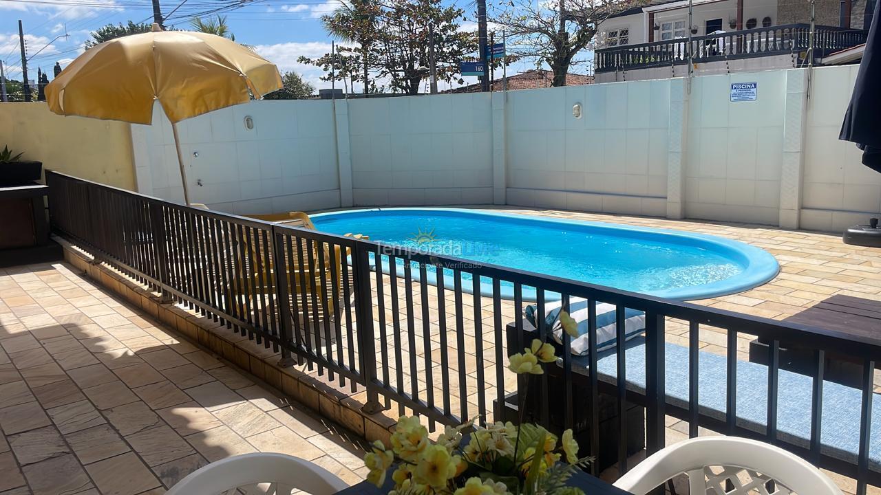 Casa para aluguel de temporada em Balneário Piçarras (Piçarras)