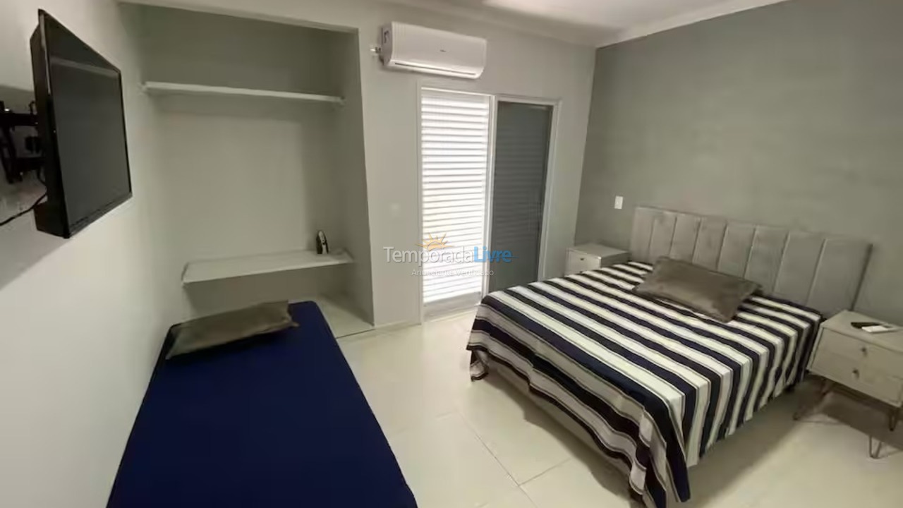 Casa para alquiler de vacaciones em Bertioga (Boraceia)