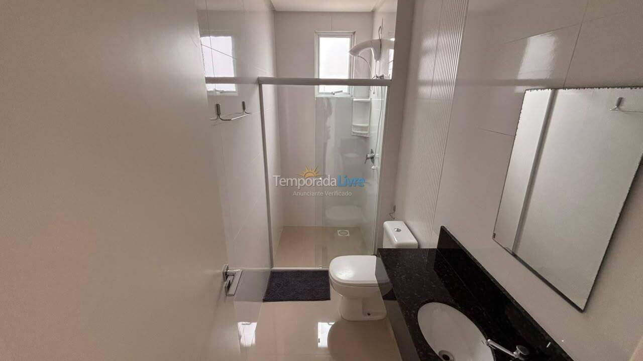 Apartamento para aluguel de temporada em Itapema (Meia Praia)
