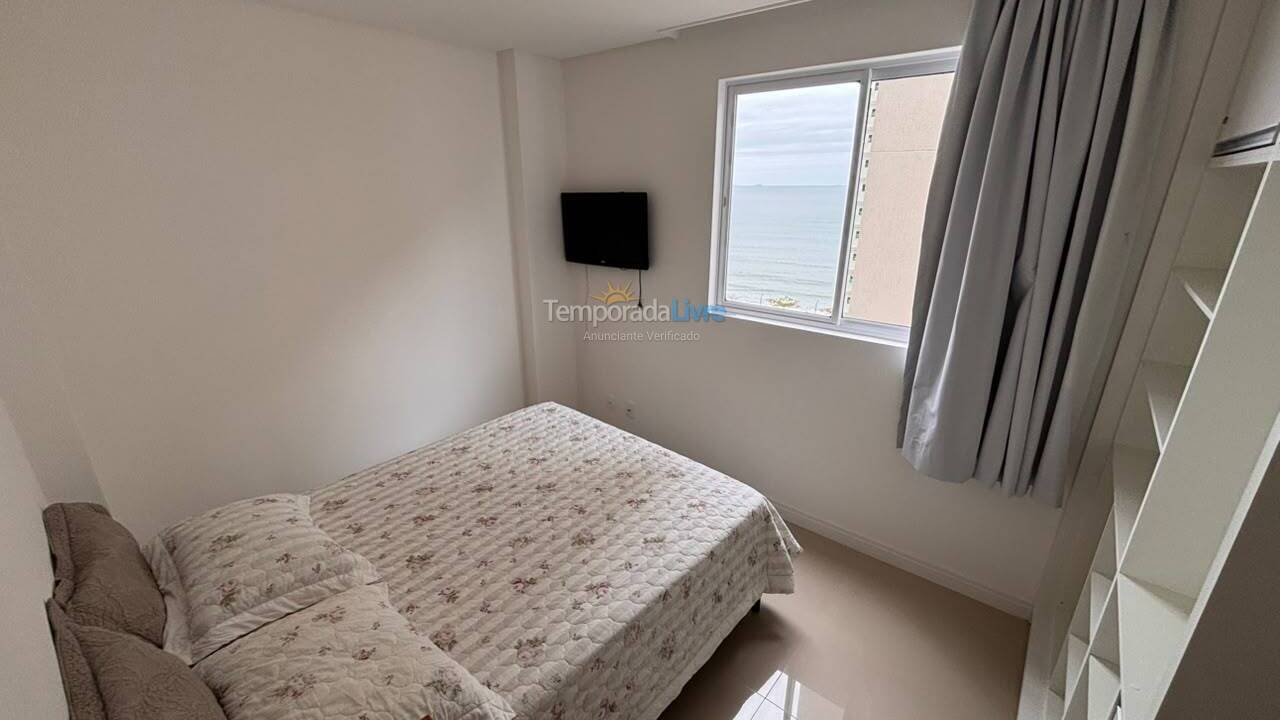 Apartamento para aluguel de temporada em Itapema (Meia Praia)