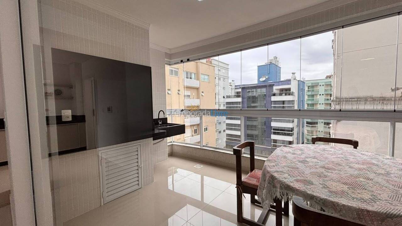 Apartamento para aluguel de temporada em Itapema (Meia Praia)
