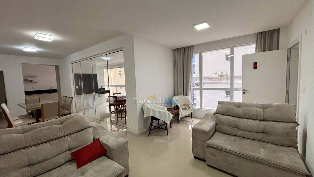 Apartamento para aluguel de temporada em Itapema (Meia Praia)