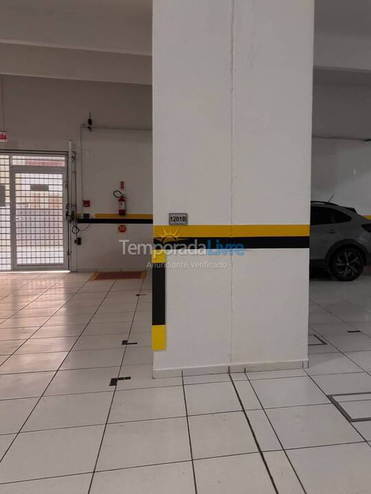 Apartamento para aluguel de temporada em Itapema (Meia Praia)