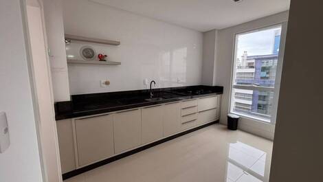 APARTAMENTO DE ALTO PADRÃO - ITAPEMA/SC