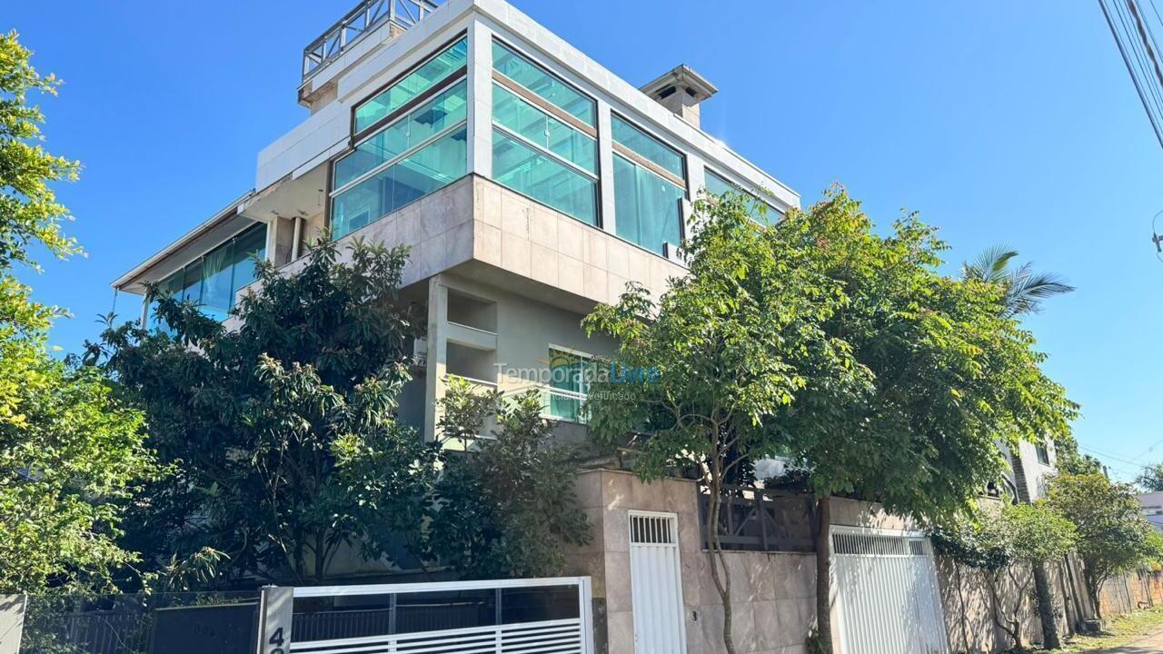 Casa para alquiler de vacaciones em Bombinhas (Canto Grande)