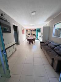 Casa de una sola planta a pocos metros del mar en Canto Grande.