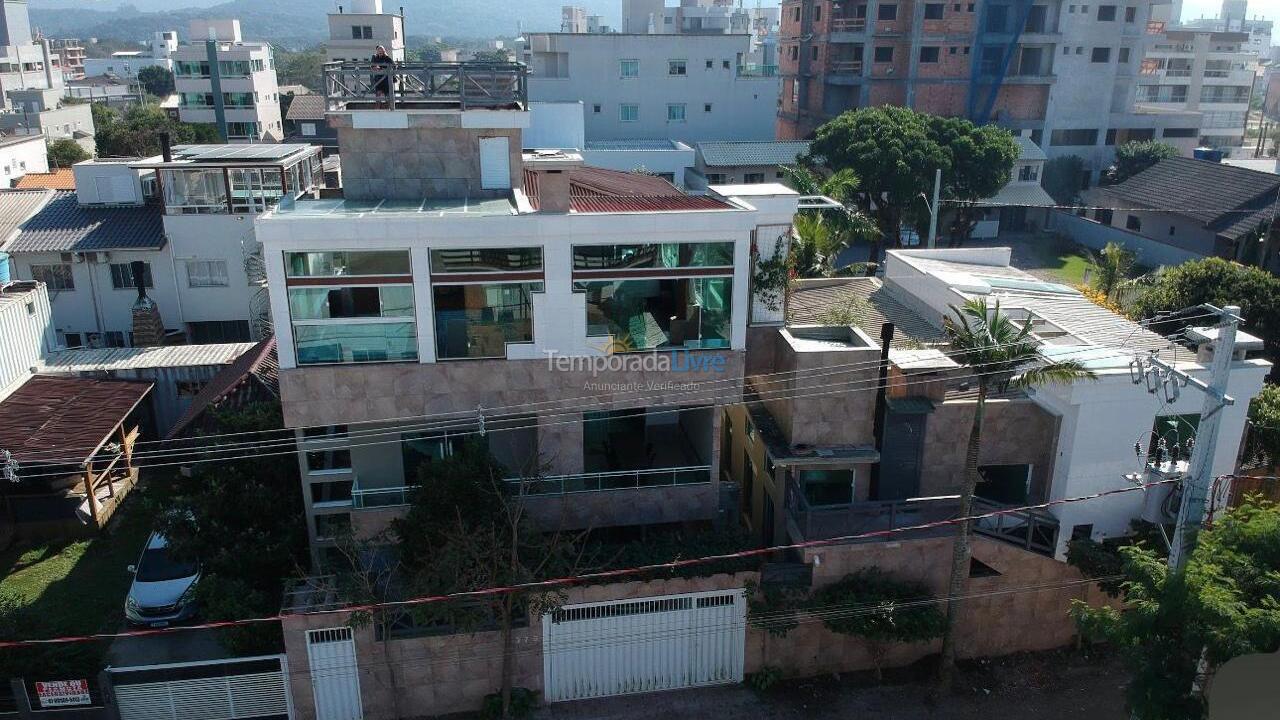 Casa para alquiler de vacaciones em Bombinhas (Canto Grande)
