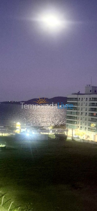 Apartamento para aluguel de temporada em Itapema (Meia Praia)
