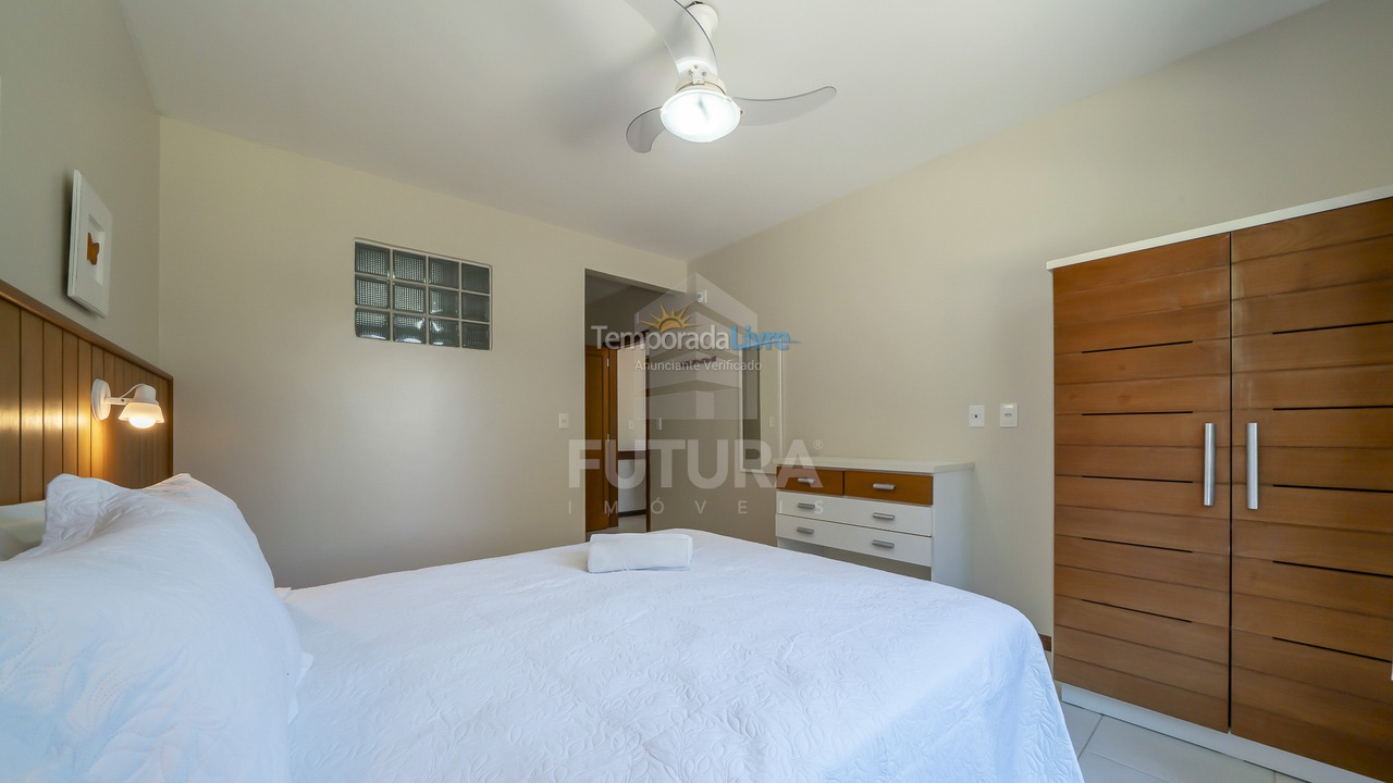 Apartamento para aluguel de temporada em Bombinhas (Canto Grande)