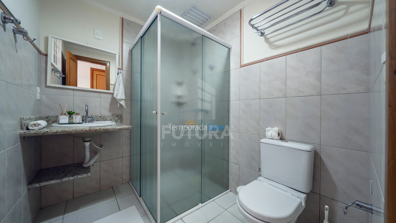 Apartamento para aluguel de temporada em Bombinhas (Canto Grande)