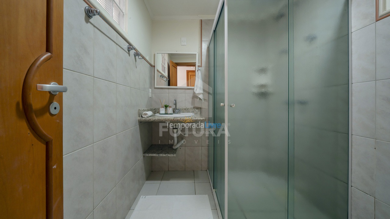 Apartamento para aluguel de temporada em Bombinhas (Canto Grande)