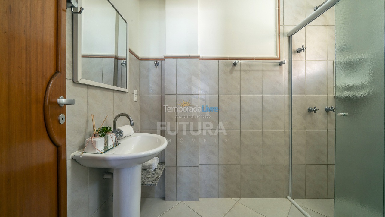 Apartamento para aluguel de temporada em Bombinhas (Canto Grande)