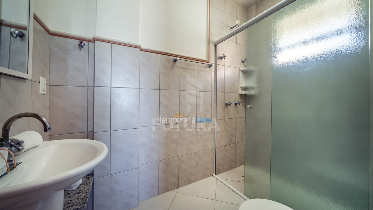 Apartamento para aluguel de temporada em Bombinhas (Canto Grande)