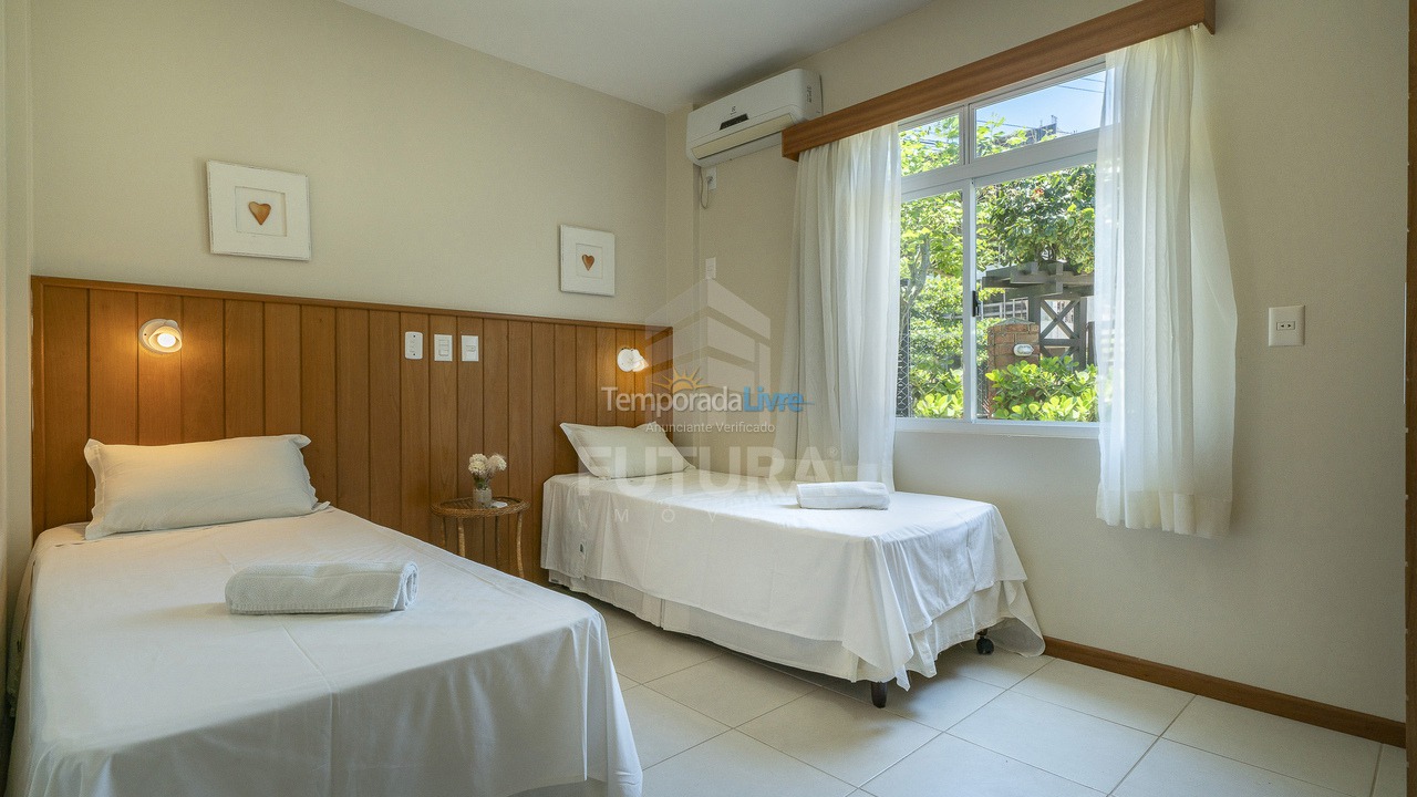 Apartamento para aluguel de temporada em Bombinhas (Canto Grande)