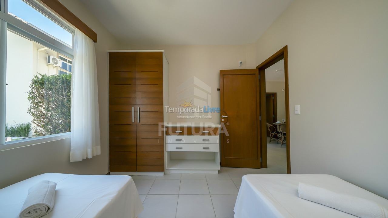 Apartamento para aluguel de temporada em Bombinhas (Canto Grande)