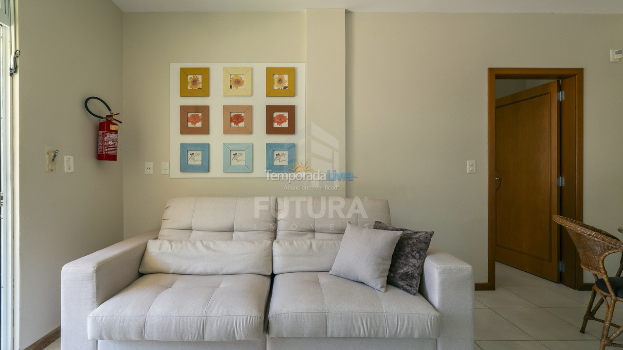 Apartamento para aluguel de temporada em Bombinhas (Canto Grande)
