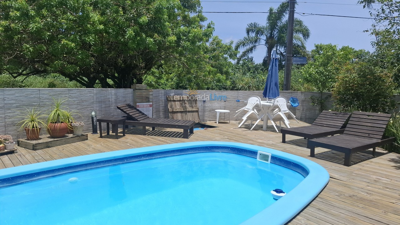 Casa para alquiler de vacaciones em Florianópolis (Praia da Daniela)