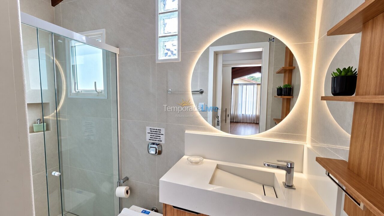Casa para aluguel de temporada em Florianopolis (Canasvieiras)
