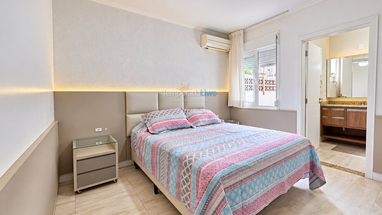 Casa para aluguel de temporada em Florianopolis (Canasvieiras)