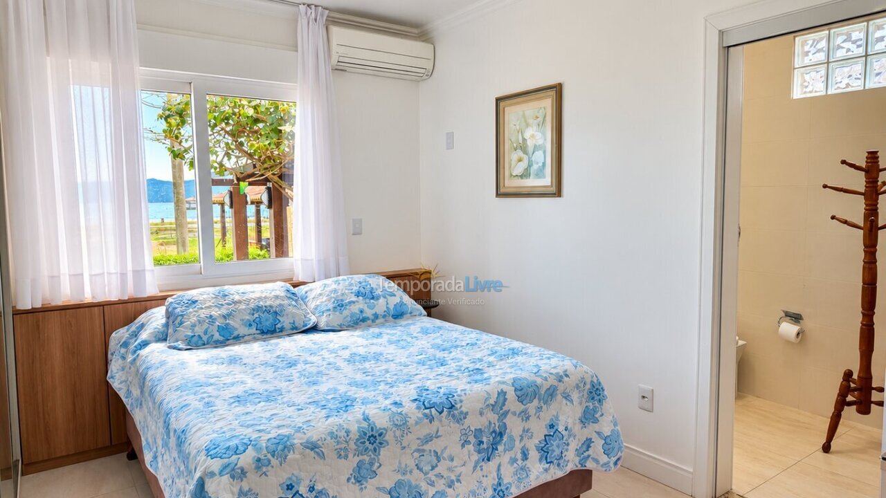 Casa para aluguel de temporada em Florianopolis (Canasvieiras)