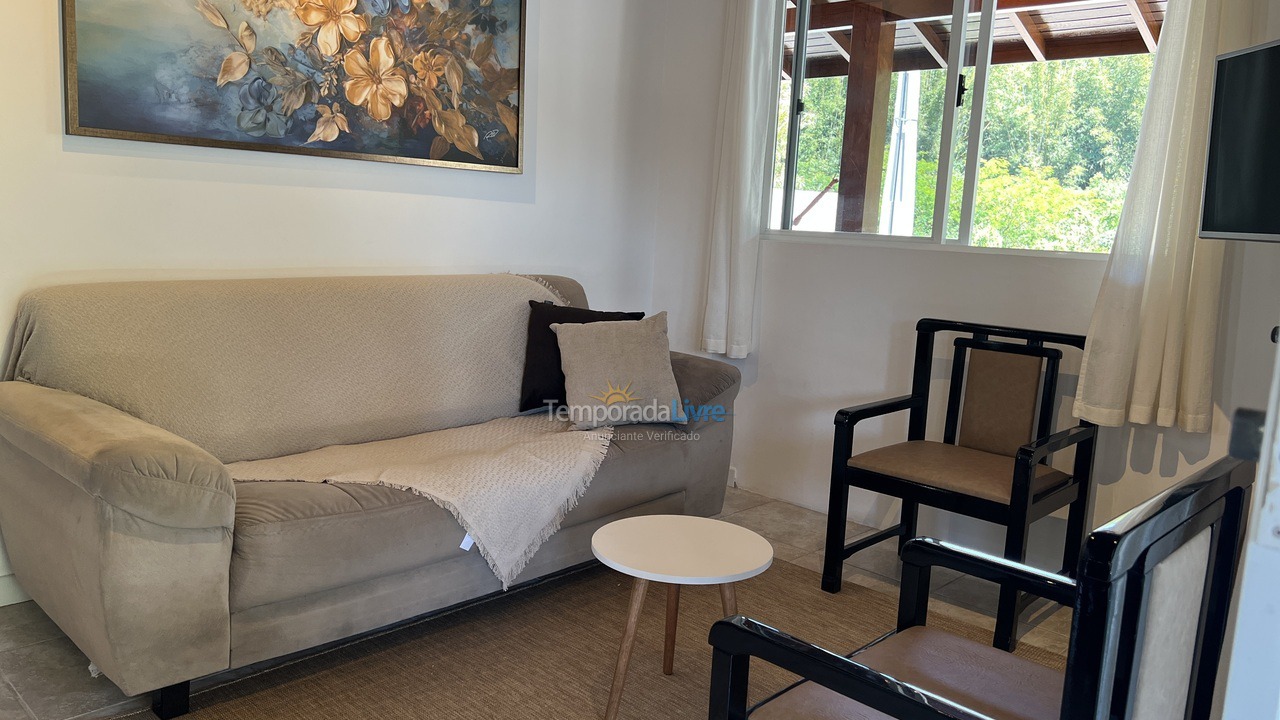 Casa para alquiler de vacaciones em Governador Celso Ramos (Praia de Palmas)