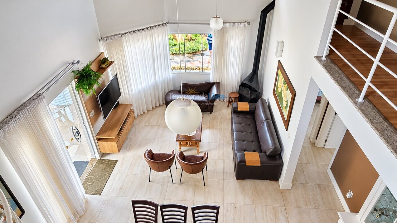 Casa para aluguel de temporada em Florianopolis (Canasvieiras)