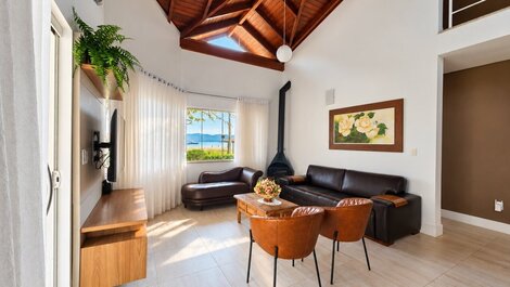 TEMPORADA | Casa pé na areia | 4 quartos (3 suítes) | Jurerê