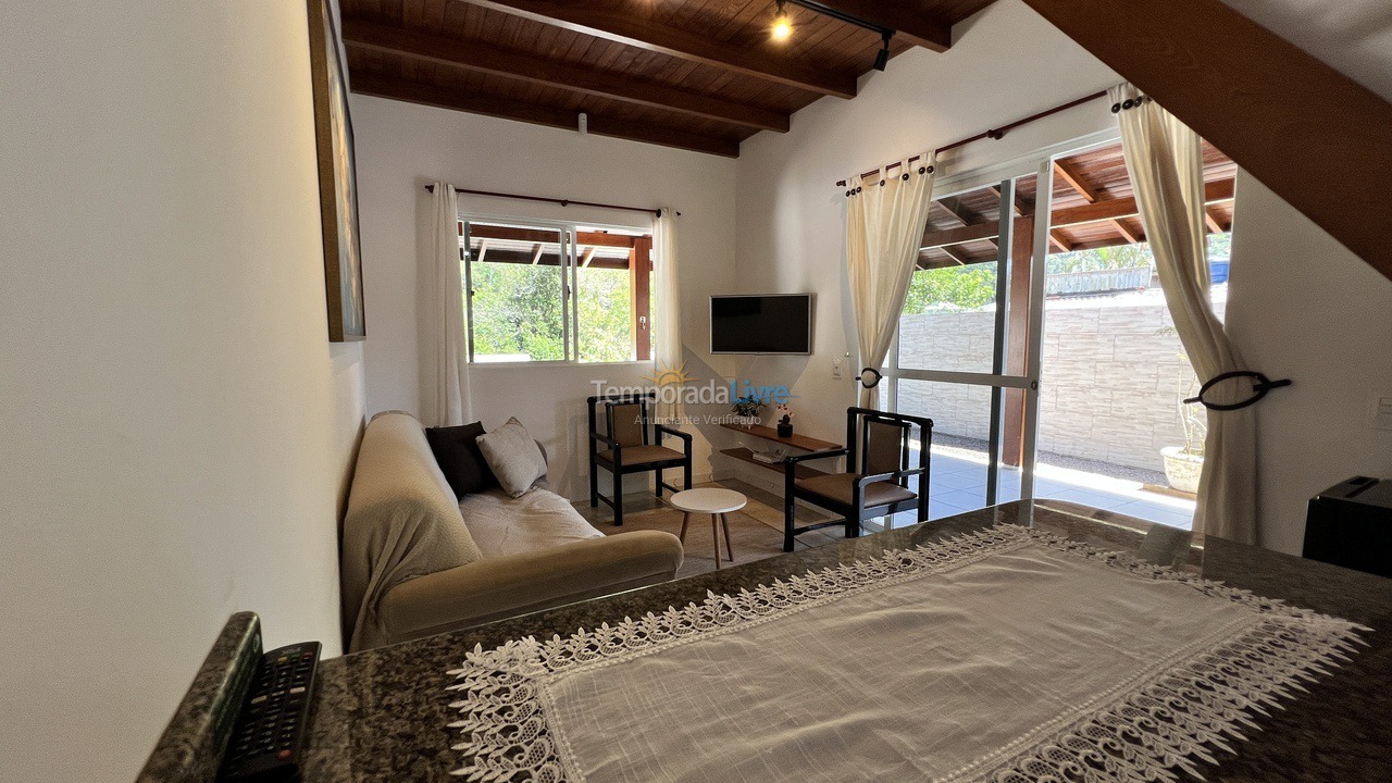 Casa para alquiler de vacaciones em Governador Celso Ramos (Praia de Palmas)