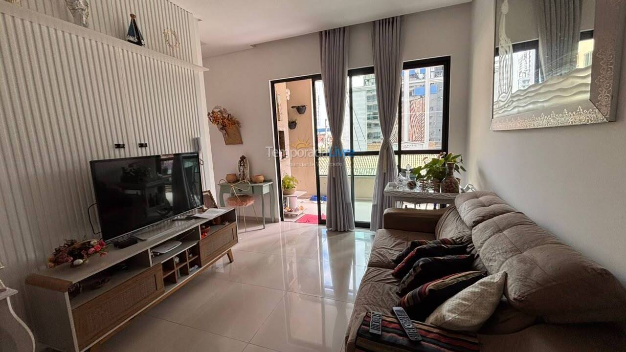 Apartamento para aluguel de temporada em Itapema (Meia Praia)