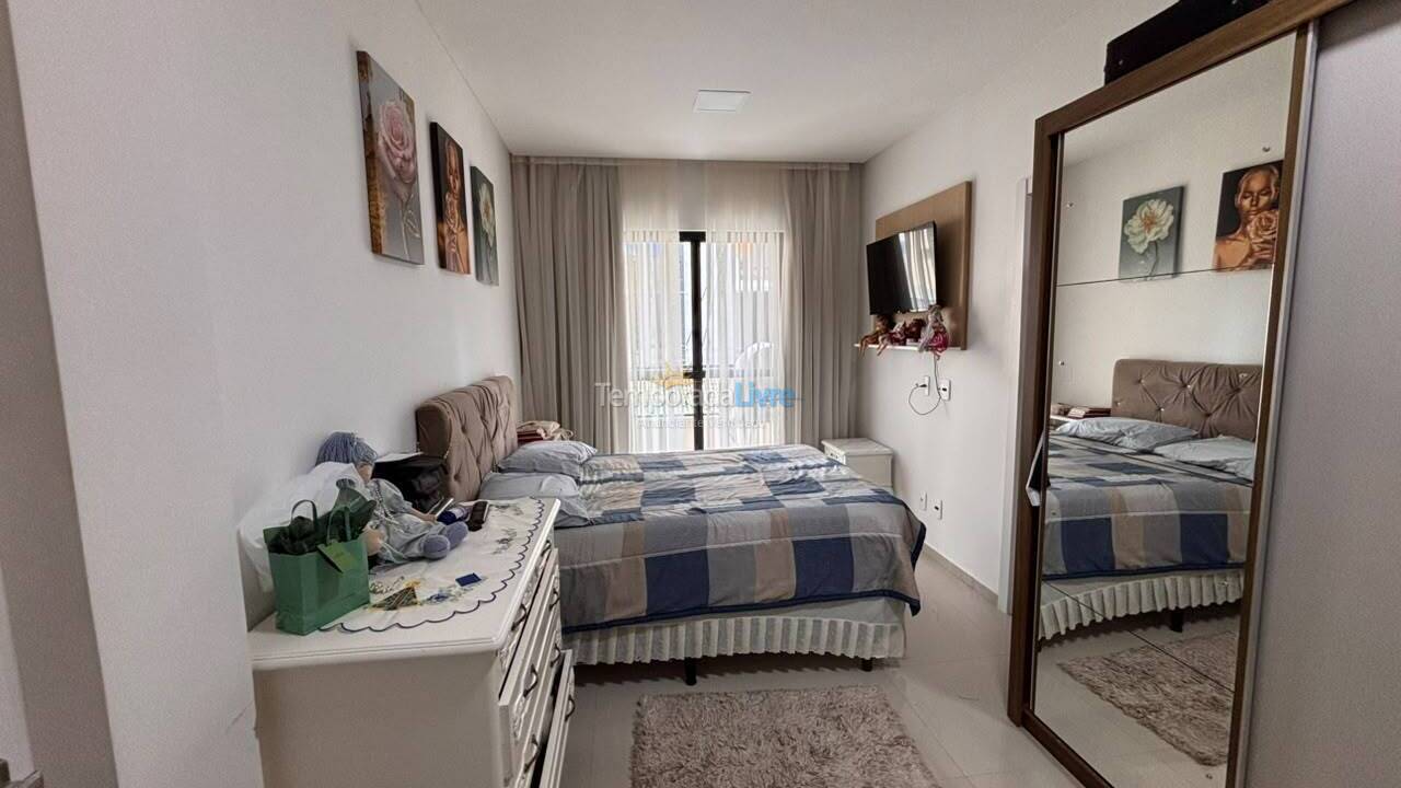 Apartamento para aluguel de temporada em Itapema (Meia Praia)