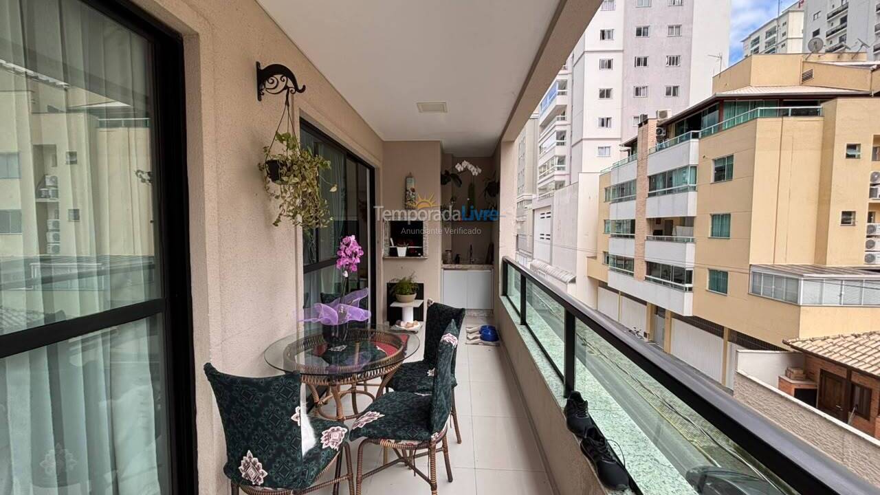 Apartamento para aluguel de temporada em Itapema (Meia Praia)
