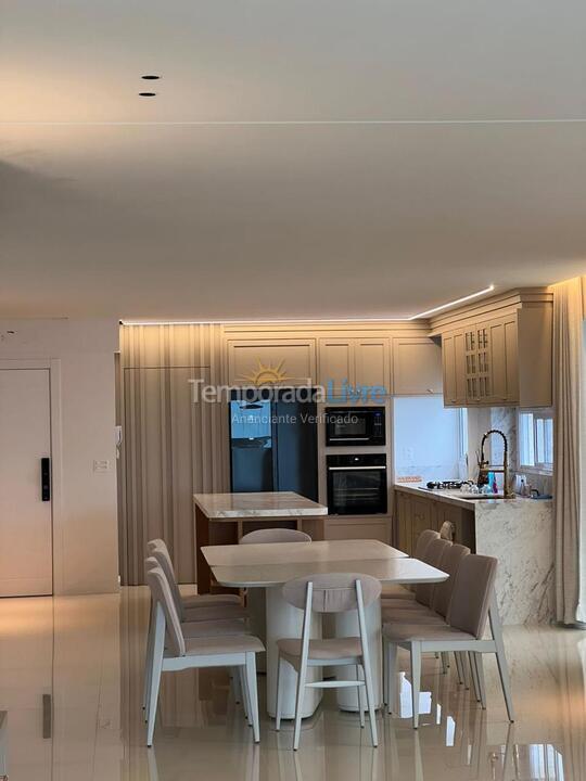 Apartamento para alquiler de vacaciones em Itapema (Meia Praia)