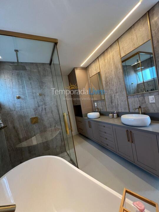 Apartamento para alquiler de vacaciones em Itapema (Meia Praia)