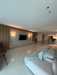 Precioso apartamento con 4 suites.