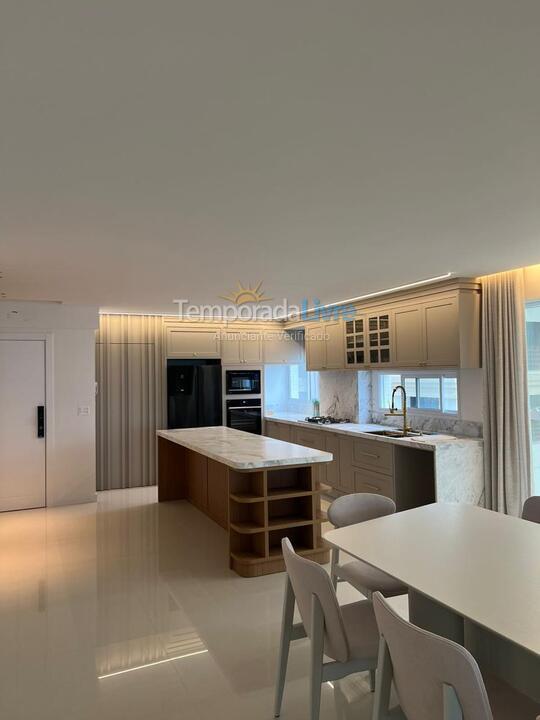 Apartamento para alquiler de vacaciones em Itapema (Meia Praia)