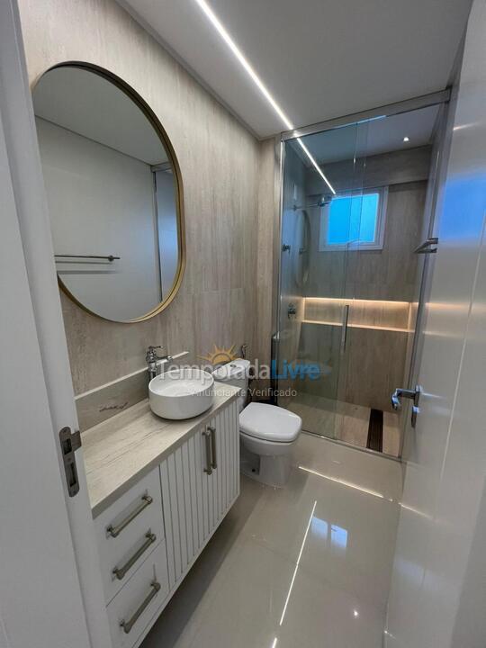 Apartamento para alquiler de vacaciones em Itapema (Meia Praia)