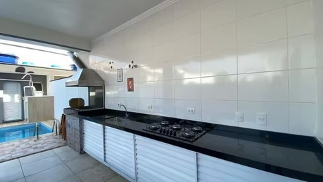 Beach house for weekends, sleeps 16 people.