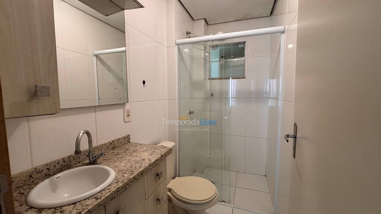 Apartamento para aluguel de temporada em Itapema (Meia Praia)