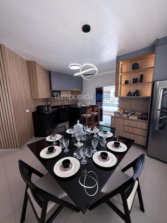 Casa para aluguel de temporada em Bertioga (Riviera de São Lourenço)