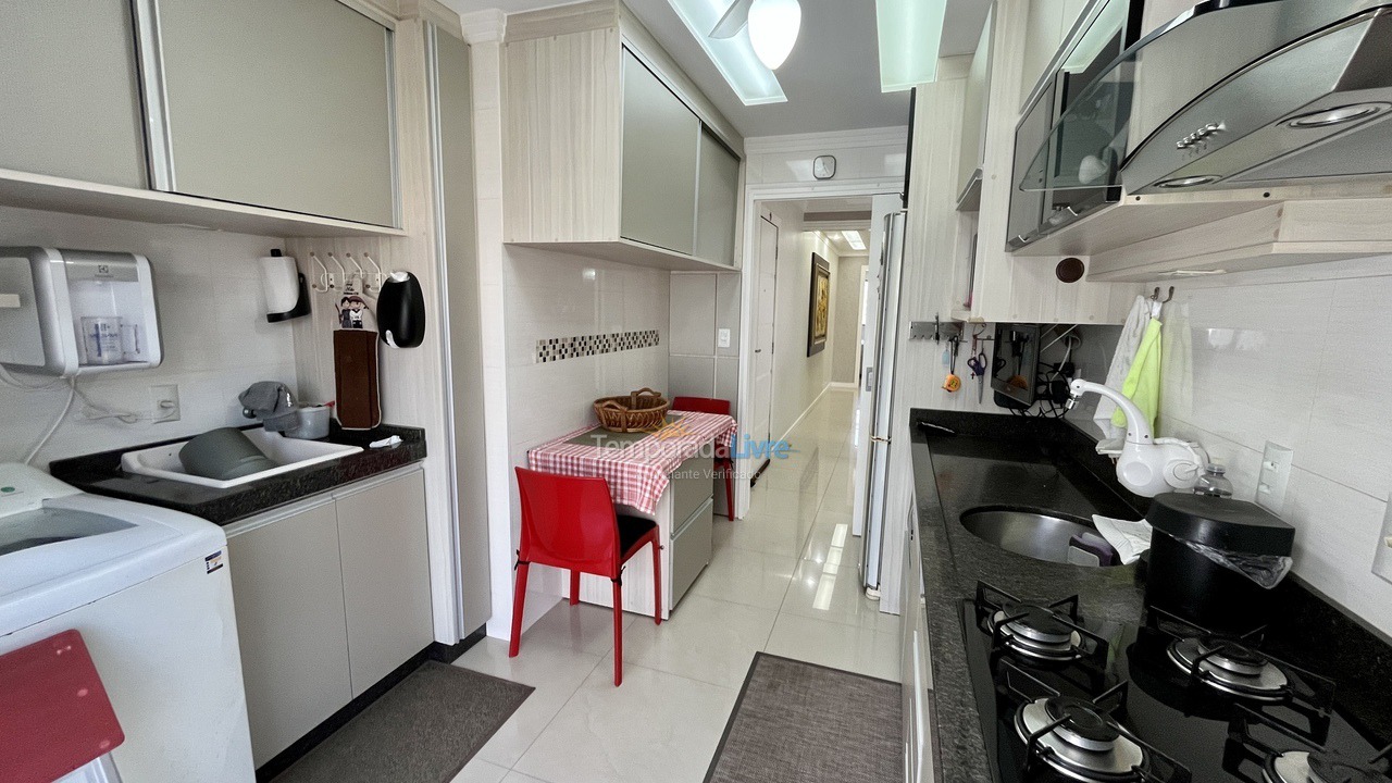 Apartment for vacation rental in Itapema (Meia Praia)