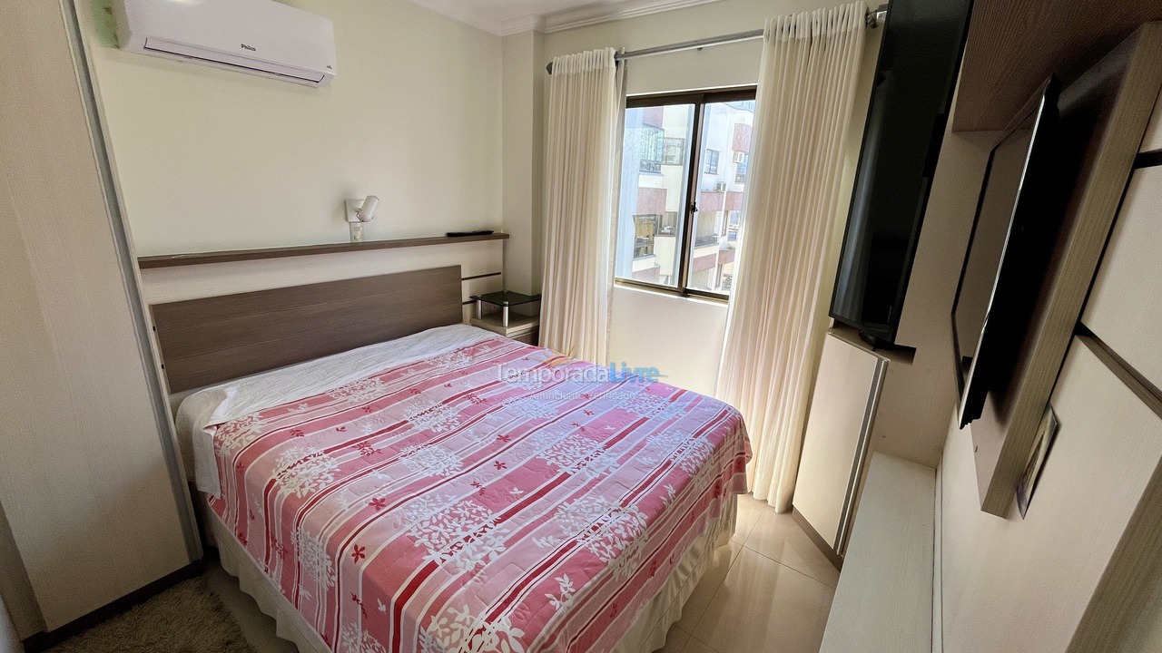Apartment for vacation rental in Itapema (Meia Praia)