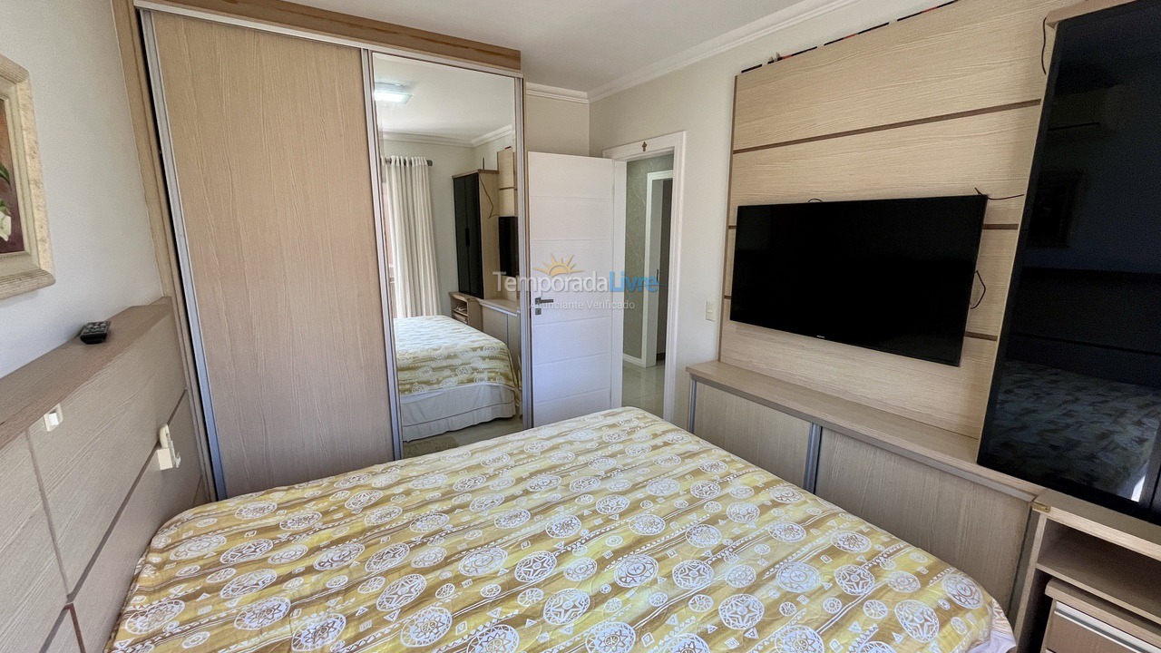 Apartment for vacation rental in Itapema (Meia Praia)