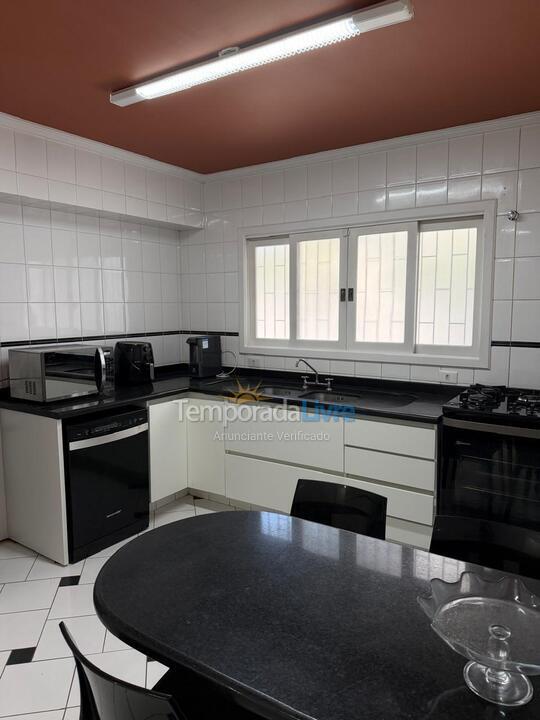 Casa para aluguel de temporada em Florianopolis (Jurerê Internacional)
